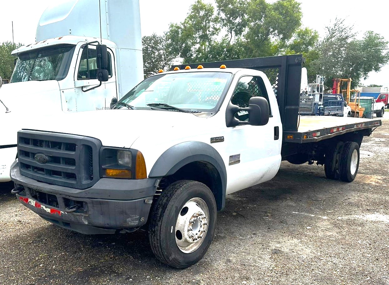 FLATBED TRUCK FORD F550 DIESEL 2006 17 FEET HEAVY DUTY WITH LIFTGATE 31105A3 (image for) FLATBED TRUCK FORD F550 DIESEL 2006 17 FEET HEAVY DUTY WITH LIFTGATE 31105A3